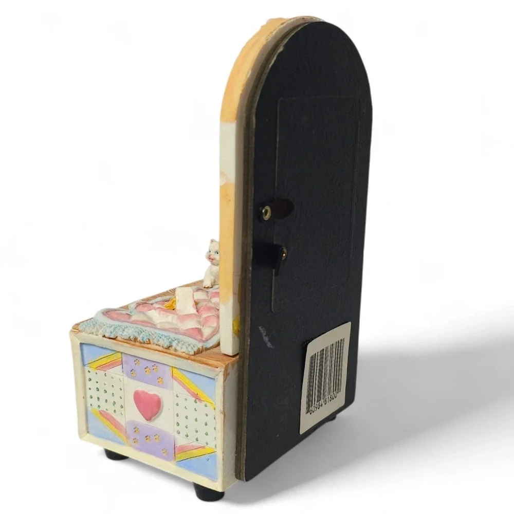 Vintage Resin Music Box Vanity Mirror Teddy Bear Cat Quilt Decor Nursery 7